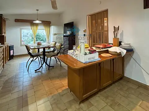 Casa 3 ambientes con 2 baños