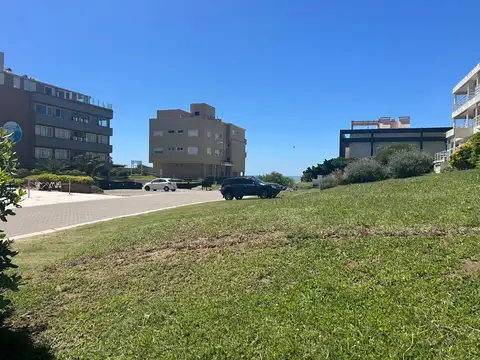 PINAMAR- VENTA DEPTO. DUPLEX  3 AMBIENTES-  DE LOS SILENIOS 80