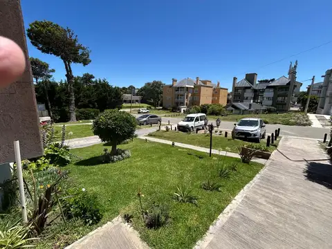 PINAMAR- VENTA DEPTO. DUPLEX  3 AMBIENTES-  DE LOS SILENIOS 80