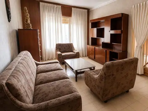 VENTA CASA + DEP EN BARRIO JARDIN