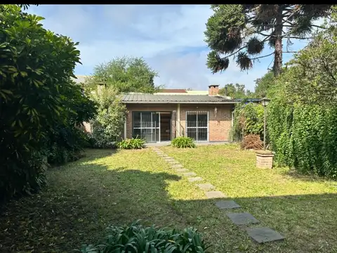 Depto Tipo Casa 4 ambientes con 2 baños