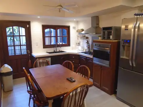 Depto Tipo Casa 4 ambientes con 1 baño