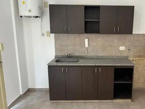 LEANDRO N. ALEM 300, Piso 1