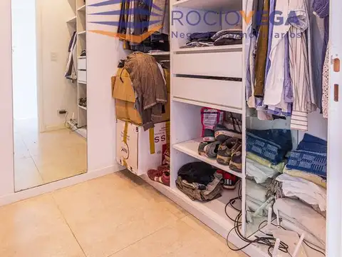 Venta hermosa casa con salida directa a la laguna en el Canton 3 dorms, Pileta