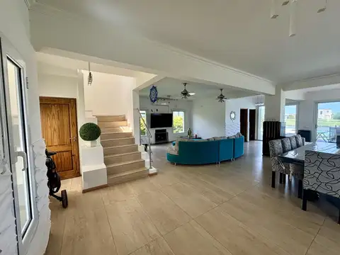 Casa en Alquiler en San Sebastian, USD 2.150