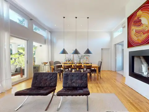 Casa 5 ambientes con 2 baños