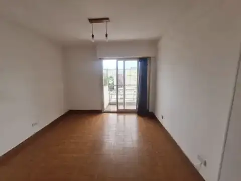 Av.Nazca 100, Piso 8