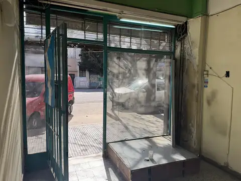 Local en Alquiler en Villa Luro, $ 790.000