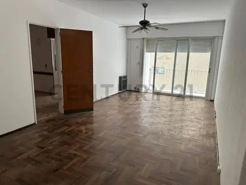 AV COLON 400, Piso 6 B