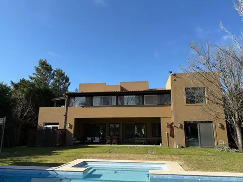 Casa en Alquiler Temporario, 8 Dormitorios, en La Lomada, Pilar, GBA Norte