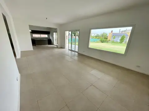 VENTA CASA HARAS SANTA MARIA LOS MOLINOS 4 AMB