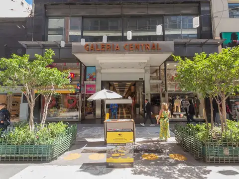 FLORIDA Y CORRIENTES - GALERIA CENTRAL