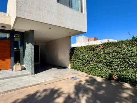 Casa en Venta en Cantegril, USD 340.000