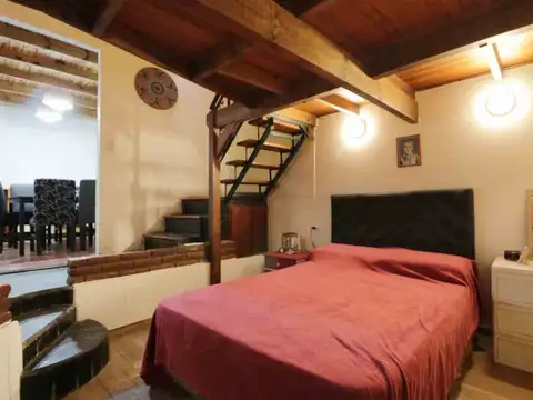 Depto Tipo Casa en Venta 50 años