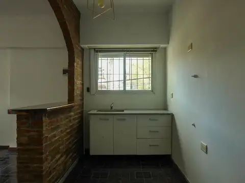 Depto Tipo Casa 2 ambientes con 1 baño