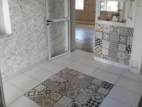 Depto Tipo Casa en Venta en Villa del Parque, USD 208.000