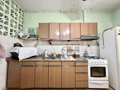 Casa 4 ambientes con 1 baño