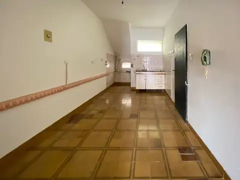 Depto Tipo Casa 2 ambientes con 1 baño