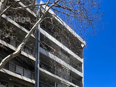 Cochera en Rodriguez 400