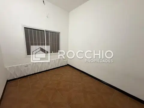 Depto Tipo Casa en Alquiler en Jose Leon Suarez, $ 400.000