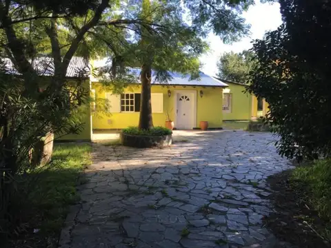 Quinta en Venta con 3 cocheras