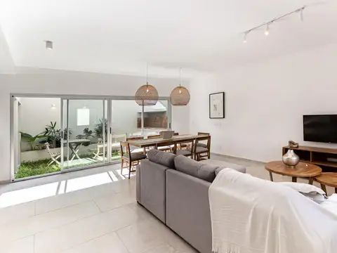 Av Pellegrini al 2700 Venta Casa 3 dormitorios en Lourdes Rosario