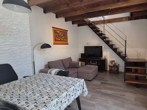 Depto Tipo Casa en Venta 3 años