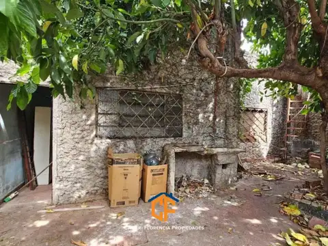 VENTA DE AMPLIO LOTE A DEMOLER EN SAN ANDRES