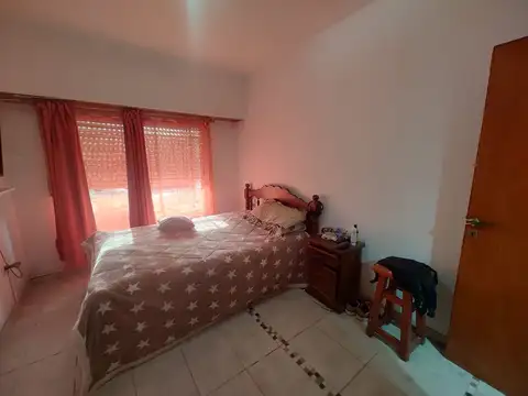 CASA 4 AMBIENTES EN VENTA BERISSO QUINCHO PILETA