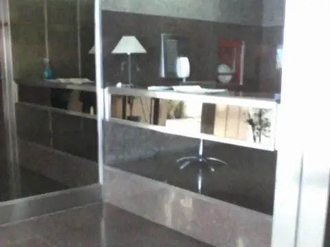 Sarmiento 3300, Piso 2