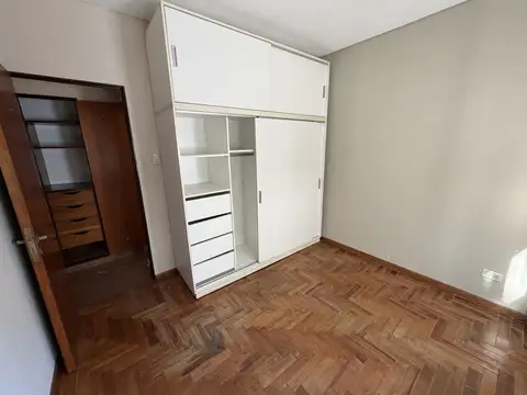 Departamento en Alquiler en Flores, $ 600.000