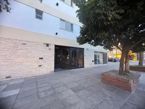 Av. Mitre 1000