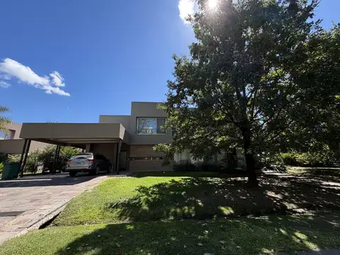Casa en Venta de 6 dormitorios