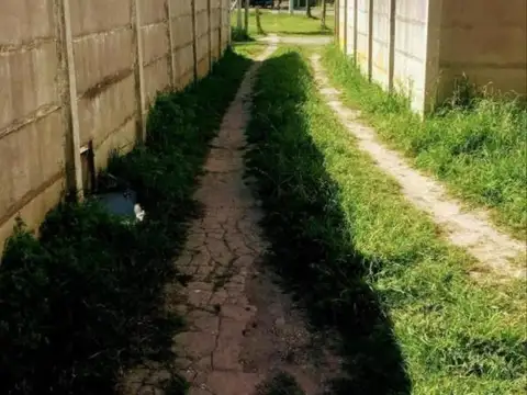 Depto Tipo Casa en Venta en Manuel B Gonnet, USD 31.000