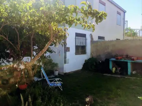 Depto Tipo Casa en Venta de 4 ambientes