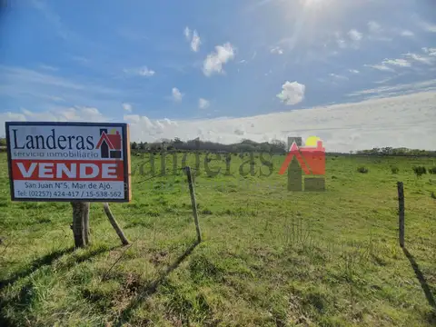 Excelente Lote en esquina ubicado a una cuadra de Av. Galo