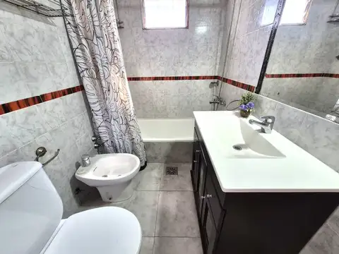Depto Tipo Casa en Venta 27 años