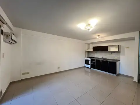 Departamento en Alquiler en Moron Sur, $ 370.000