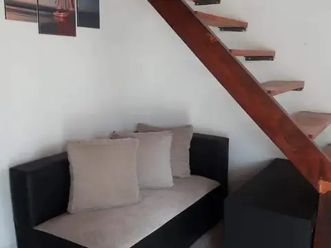 Casa 2 ambientes con 1 baño