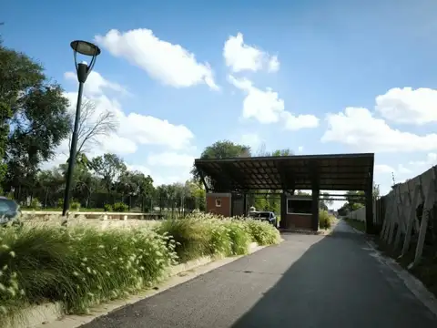 LOTE CENTRAL N° 10 DE  402 m² – BARRIO CERRADO EL VIVERO – PABLO NOGUÉS