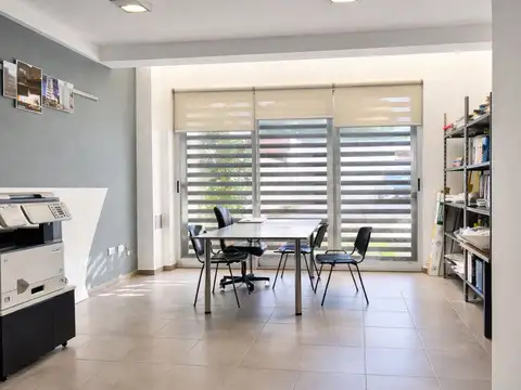 Oficina en venta en La Plata (Opcional Cochera)