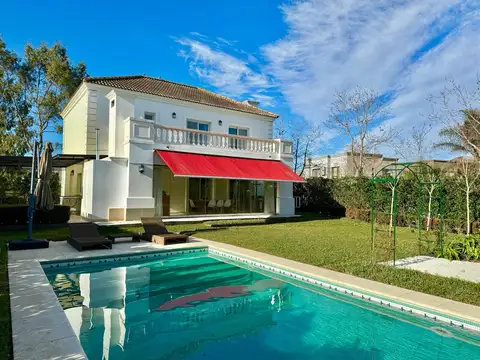 Casa en Los Alisos