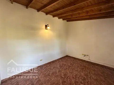 Depto Tipo Casa 2 ambientes con 1 baño