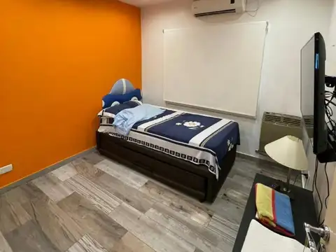 Casa 6 ambientes con 2 baños