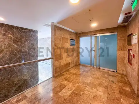 Oficina en Venta con 6 cocheras