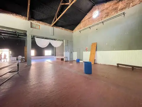 Local en Venta 50 años