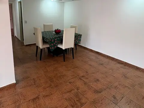 Depto Tipo Casa en Alquiler de 2 dormitorios