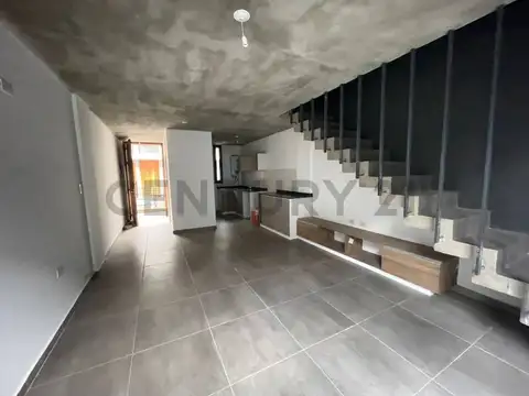 9 de Julio 100, Piso 0