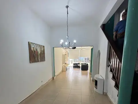 CFA215 - CASA EN ALQUILER - 3 DORMITORIOS - ZONA CENTRO