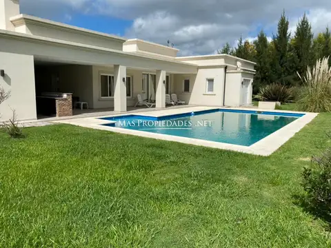 Venta Casa en Fincas de San Vicente 4 Dormitorios Canning